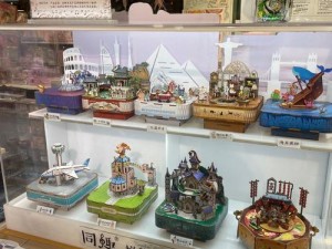 全新物品展示区域：一览无遗的展览盛宴，探索未知世界的门户